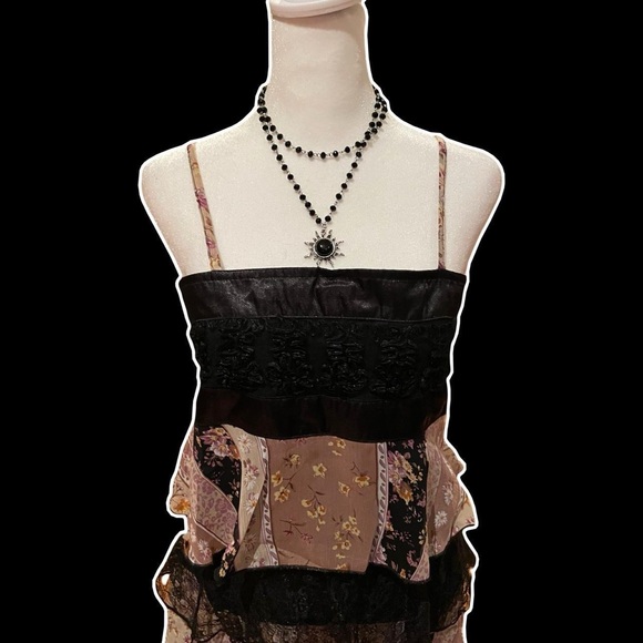 '*•.¸♡ VINTAGE RUFFLE DRESS ♡¸.•*' - Picture 3 of 4